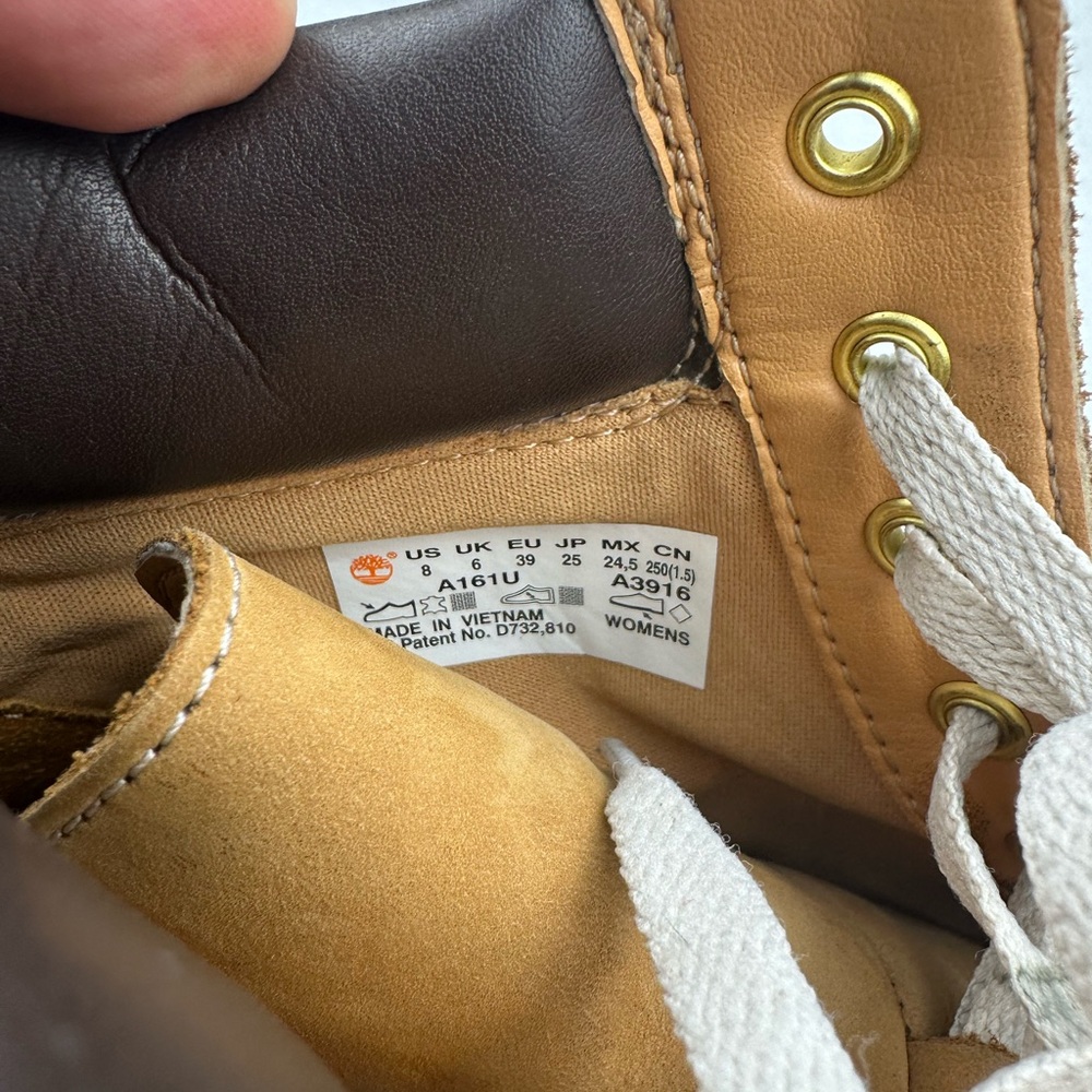 Timberland Tan Leather Boots women’s size 8 - Picture 4 of 5